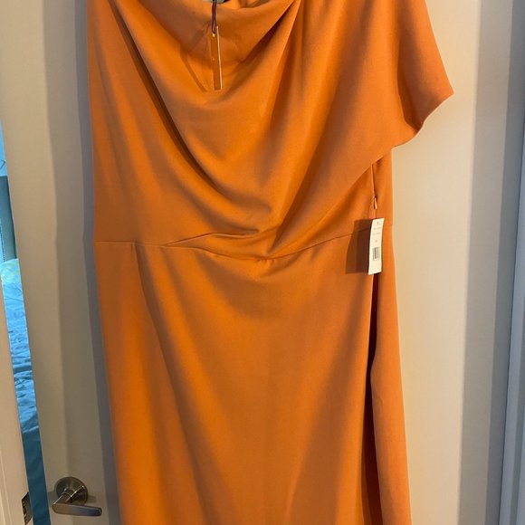 Alexia Admor Olivia One Shoulder Sheath Dress - Almond color - Picture 4 of 4